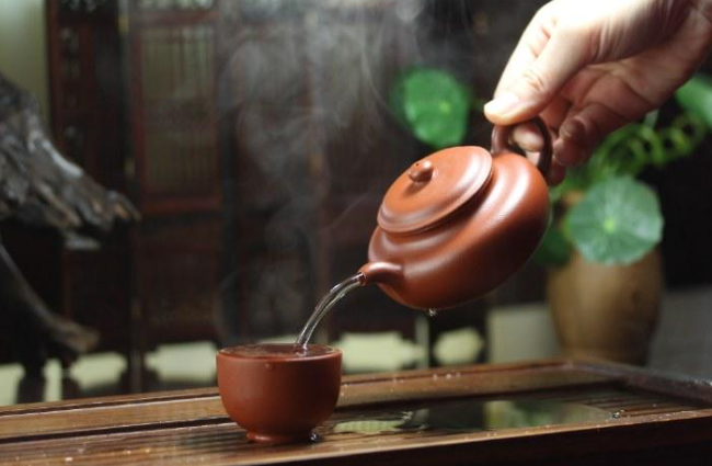 用紫砂壺泡普洱茶的優(yōu)點(diǎn)