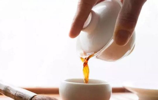 你泡茶的水味太重？先別怪茶，可能是你沒(méi)泡好！