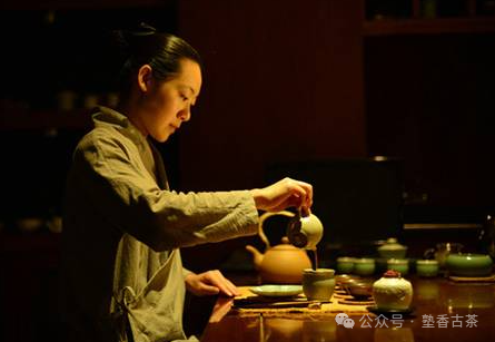 什么是泡茶中投法？