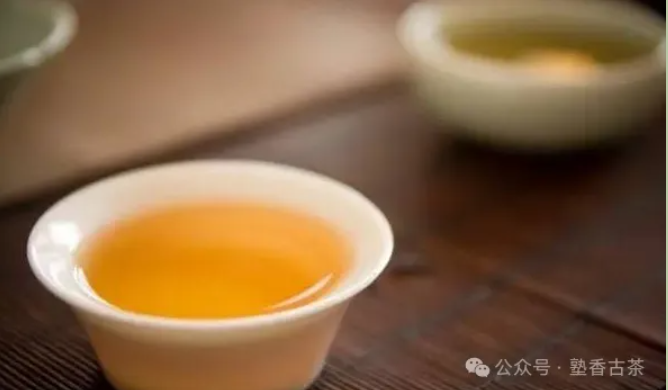 6招鑒定“香精茶”，教您健康喝茶
